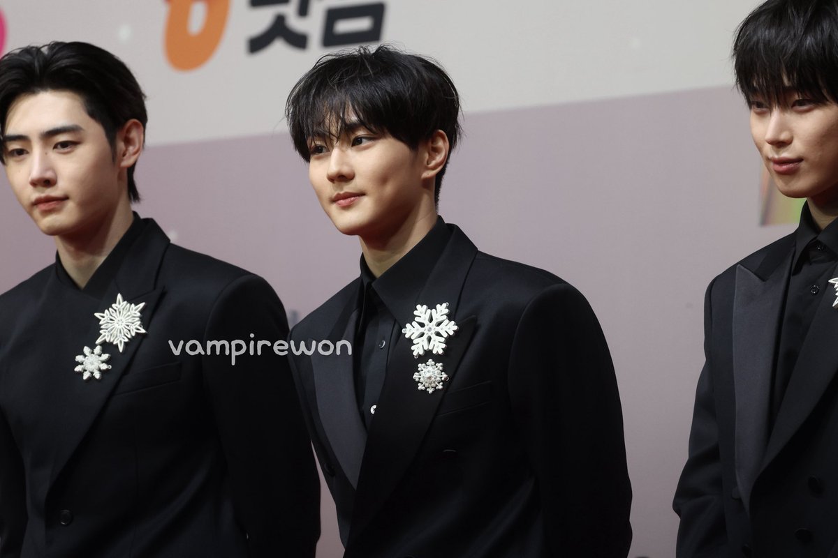 ^vampirewon^ tweet media