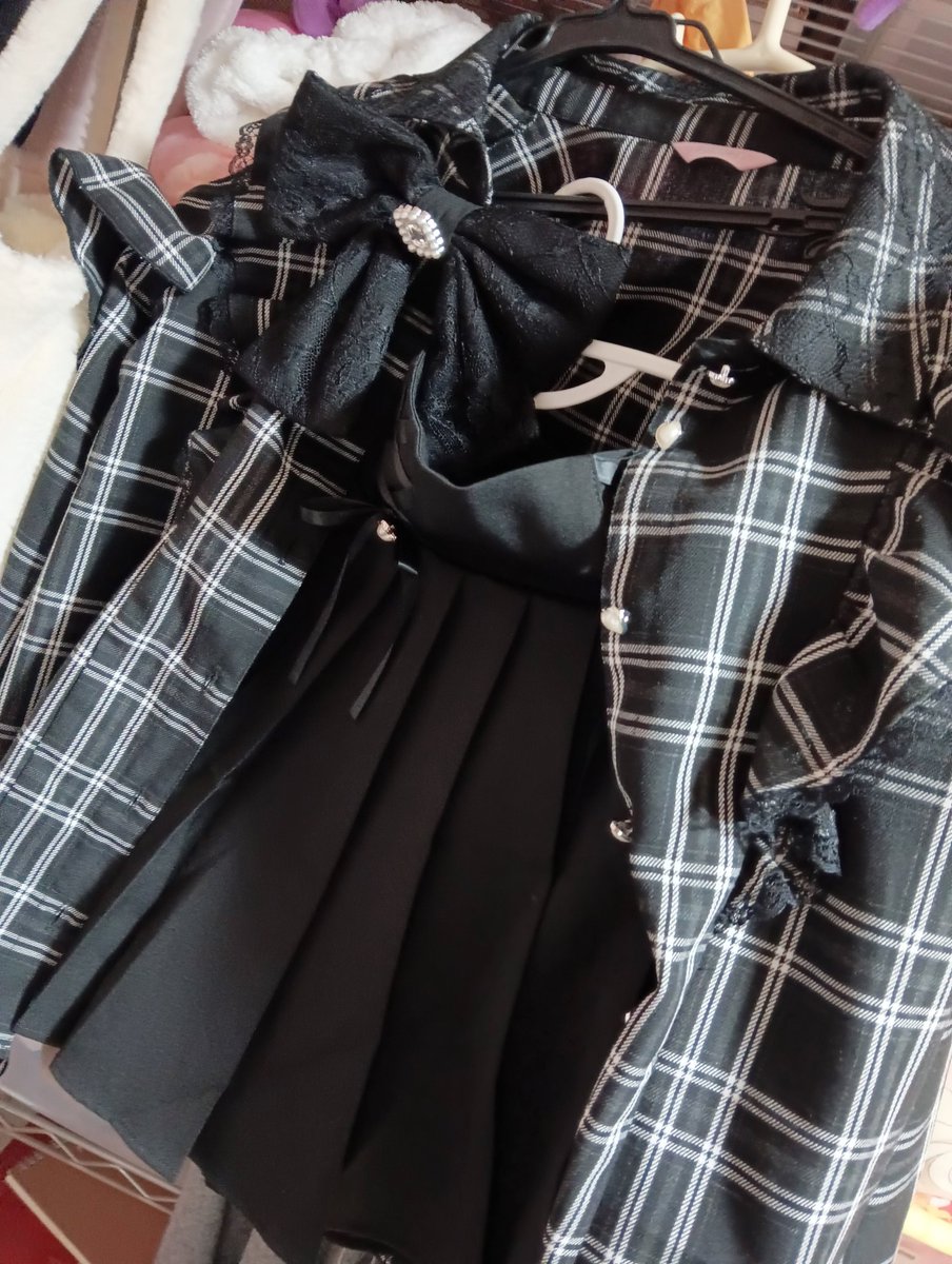 RW0c654's tweet photo. 彼氏が地雷系の洋服を買ってくれた🫶🏻︎🎀 https://t.co/u6HJqHaLOz
