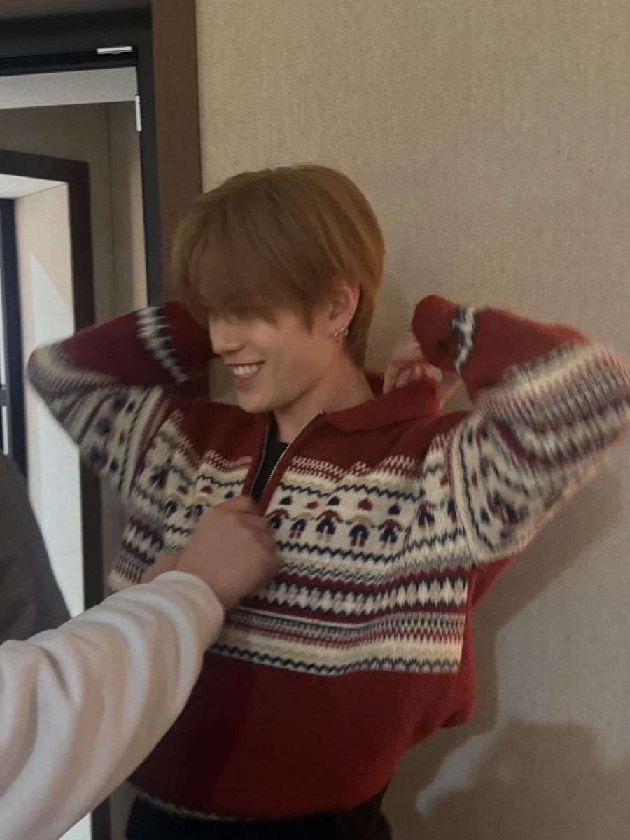 7bellsbears's tweet photo. Yongseung’s photos making everyone looked like 5 year olds baby https://t.co/weJiNpLqRv