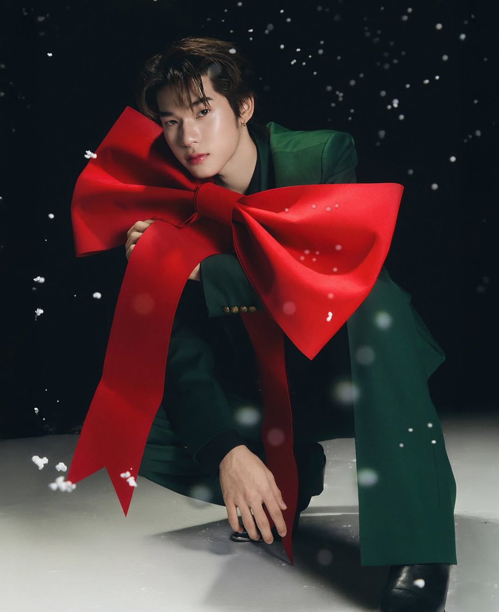CHAPTEROF2TEE's tweet photo. 📢 ( 𝙎𝙤𝙘𝙞𝙖𝙡 𝙢𝙚𝙙𝙞𝙖 𝙐𝙥𝙙𝙖𝙩𝙚 )
#TEETEEChapterUpdate

🗓 : 25.12.2025

IG Post : mr_hawsuepin

MERRY CHRISTMAS ครับ 🎁🎄❤️

#twnpich
#Porsuppakarn https://t.co/0x42TO9gtQ