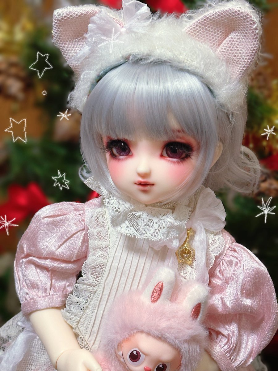 🤍🎄 𝐻𝑎𝑝𝑝𝑦𝑀𝑒𝑟𝑟𝑦𝑋𝑚𝑎𝑠 🎄🤍

クリスマス当日にキッテンさんの可愛いお洋服が届きましたꔛ·̩͙꒰ঌ(𐭅" ॑  ॑")𐭅🎁  ̖ ´-
ギフトのラブブもお洋服と同じピンク色が出てとっても嬉しい₍ᐢ.ˬ.ᐢ₎ෆ

DearSD持ち運びしやすいから今回もらんまと一緒に帰省だよ🌟

#fulltammake   
#SDGrらんま