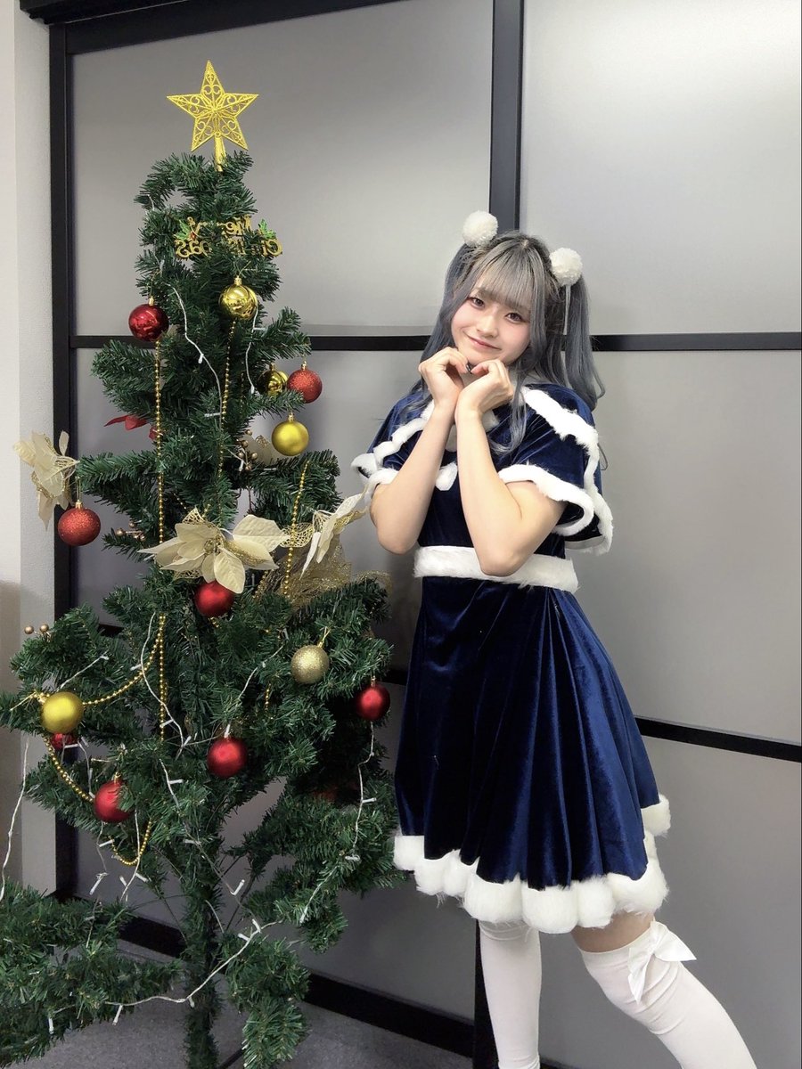 バンドリ クリスマス オリジナルクッション 2021ver ギター組み 非売品 ネオアゲ クリスマスチェキ会ありがとうございました❣️ るりなは