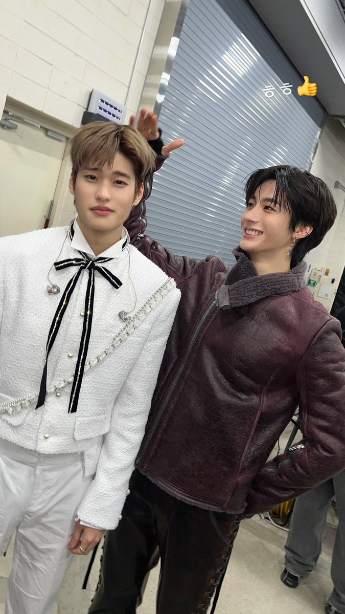 riize_archives's tweet image. 251225 riize_official instagram update with #SOHEE #ANTON