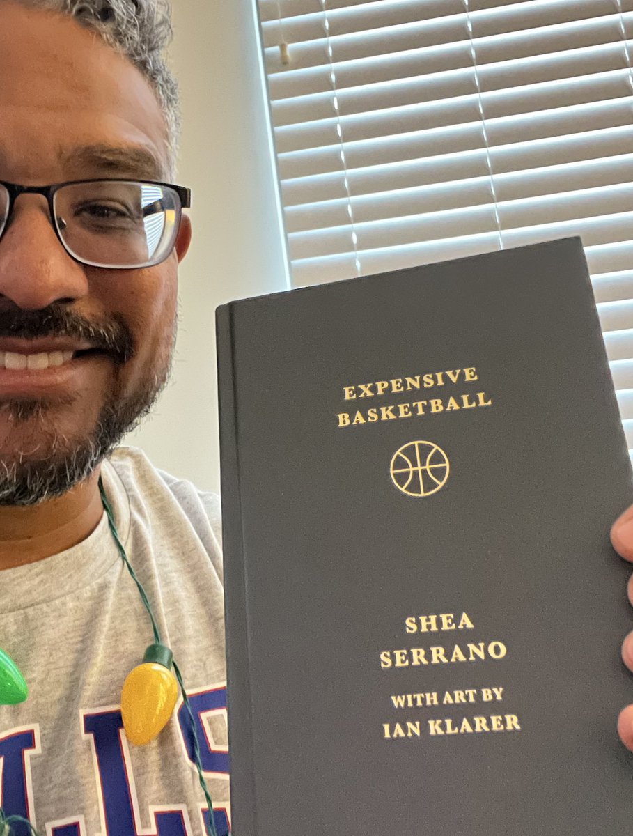 RobbieJohn236's tweet photo. @SheaSerrano new addition it to the collection https://t.co/zb3LNdj7Kv