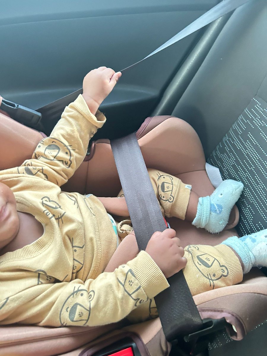 RaveleArmani's tweet photo. Wife driving
My son! https://t.co/6xy1Mq0ALS
