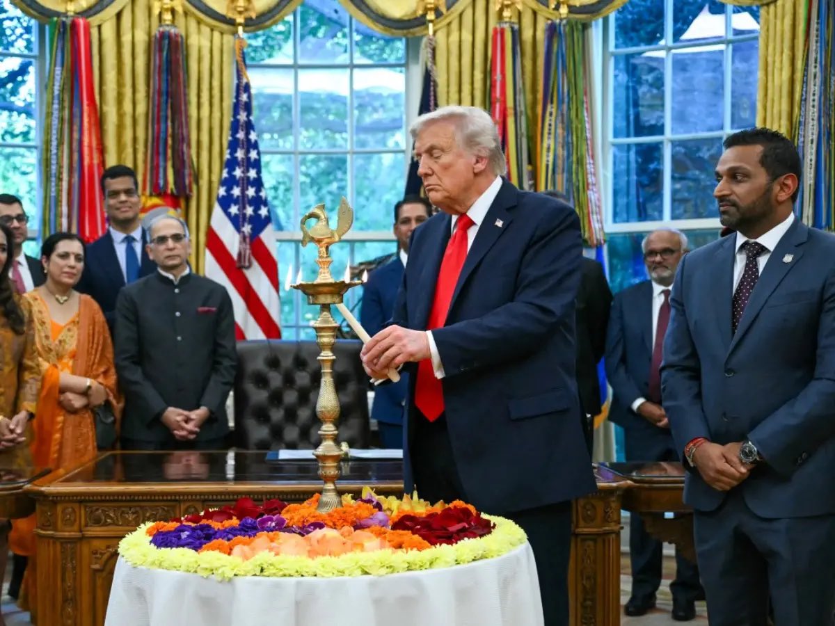 shailderashri's tweet image. #Christmas is a big festival for Christians. #Diwali is a big festival for Hindus. Bharat is a “secular” nation. Every other country in the world identifies itself with a religious identity-even the United States of America identifies as a Christian nation. 

Optics are