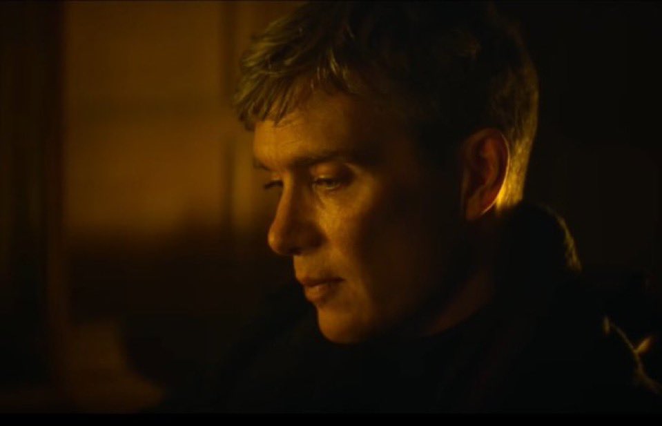 killicksgf's tweet photo. Holy cheekbones https://t.co/zOJImpvX1U