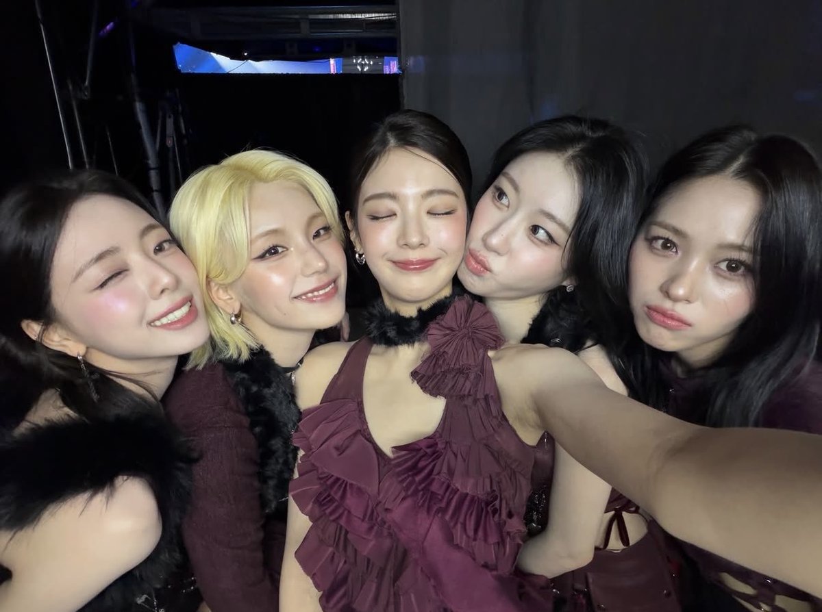 mid_zy_'s tweet image. 얘드라😭😭😭😭