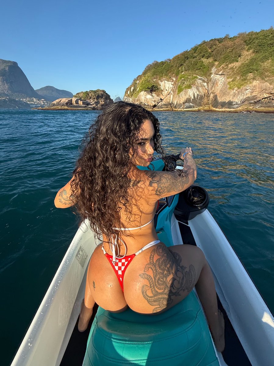 misandre_______'s tweet image. 