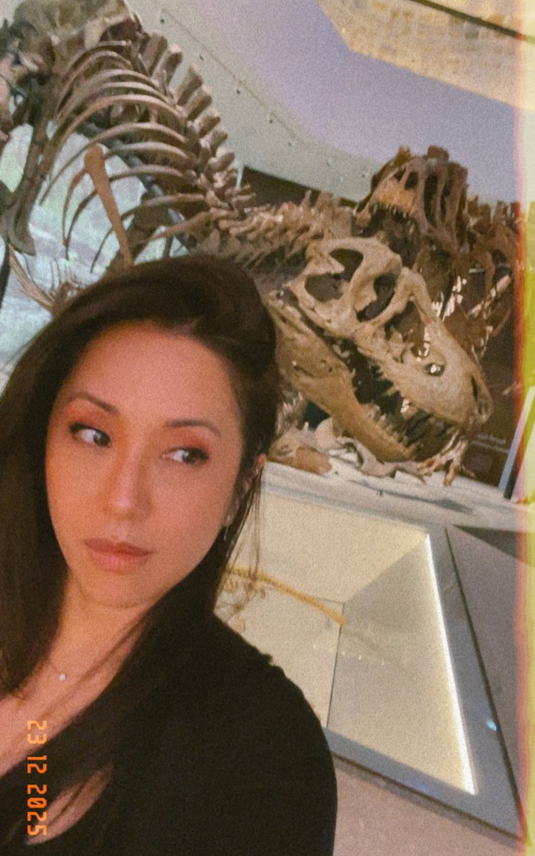 Lilwhitecamera tweet media