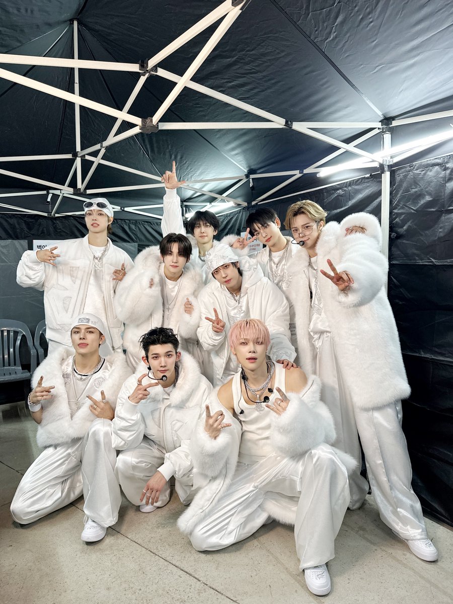 「&amp;TEAM」、貴公子と悪童のオーラ…「2025 歌謡大祭典」で存在感アピール　
#andTEAM　
🔗korepo.com/archives/16211…