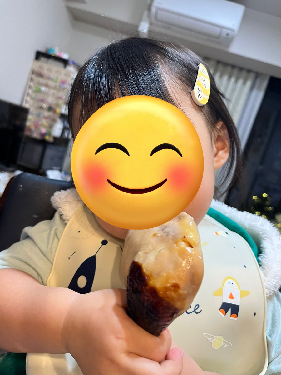 BerlinerW_c's tweet photo. 昨日やりましたメリクリパーティ

サンタさんもきてくれて、よかったね https://t.co/DNbTiSNqnu