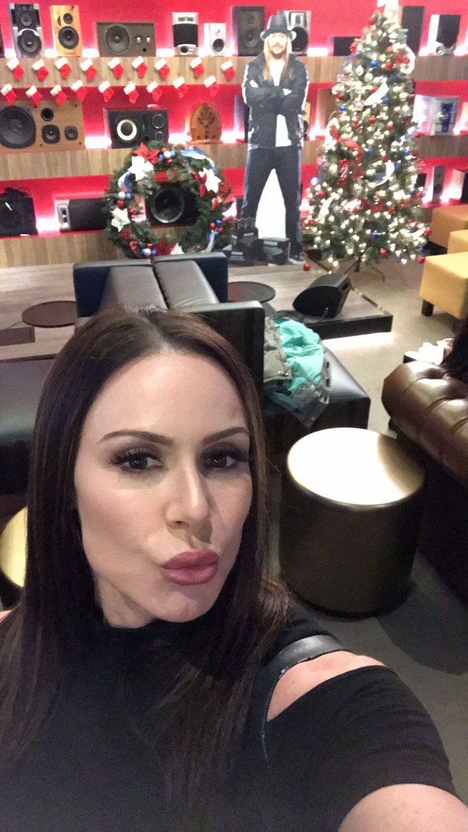 Merry Christmas 🎄to everyone ♥️🥰