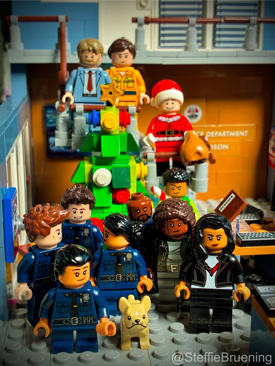 - Merry Christmas and Happy Holidays - 

#therookie #therookieabc #chenford #wopep #therookielego