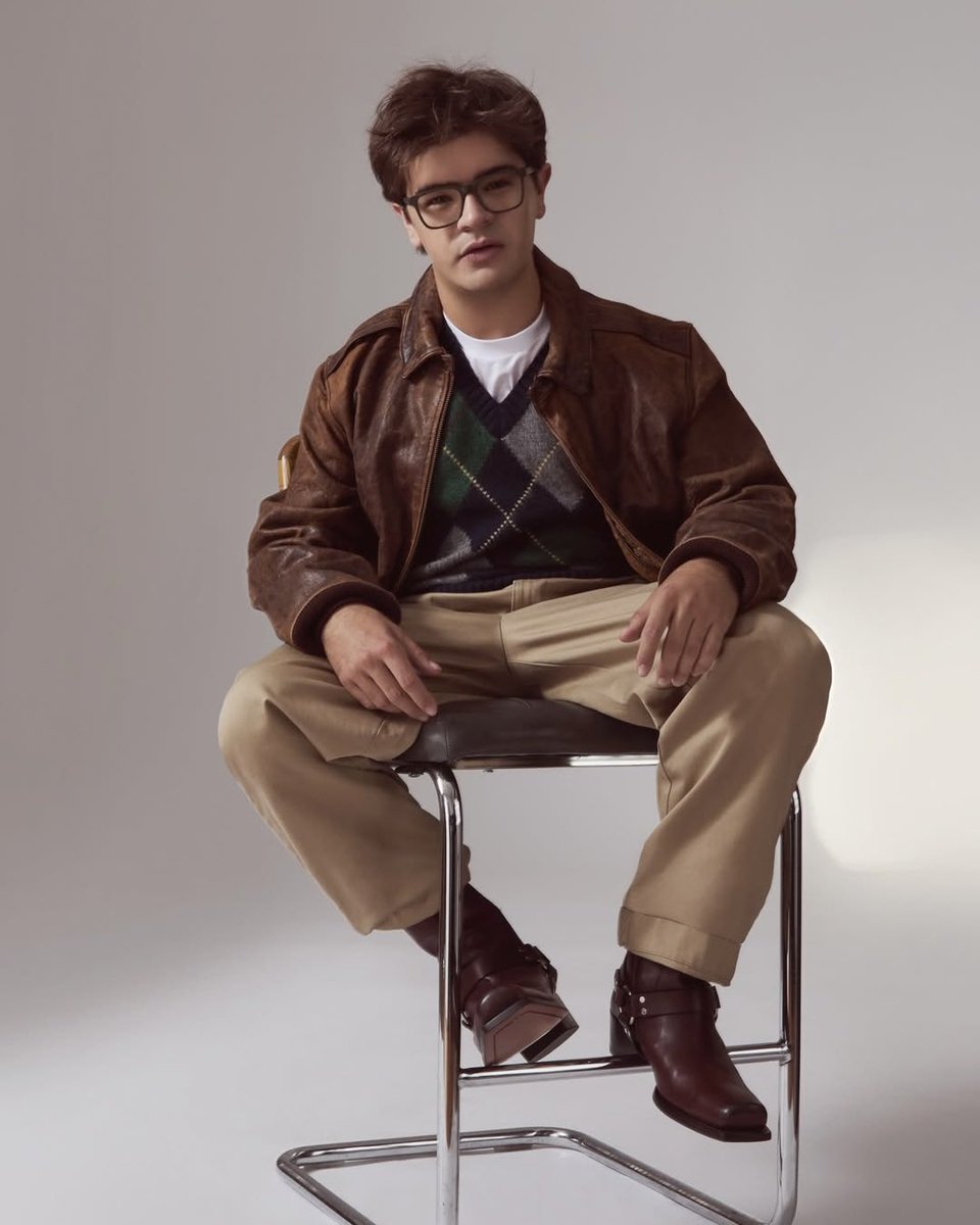 RalphLauren's tweet photo. #StrangerThings actor @GatenM123 is featured in #NumeroNetherlands wearing Fall/Holiday 2025 #PoloRalphLauren. https://t.co/f9PcaHjgFr