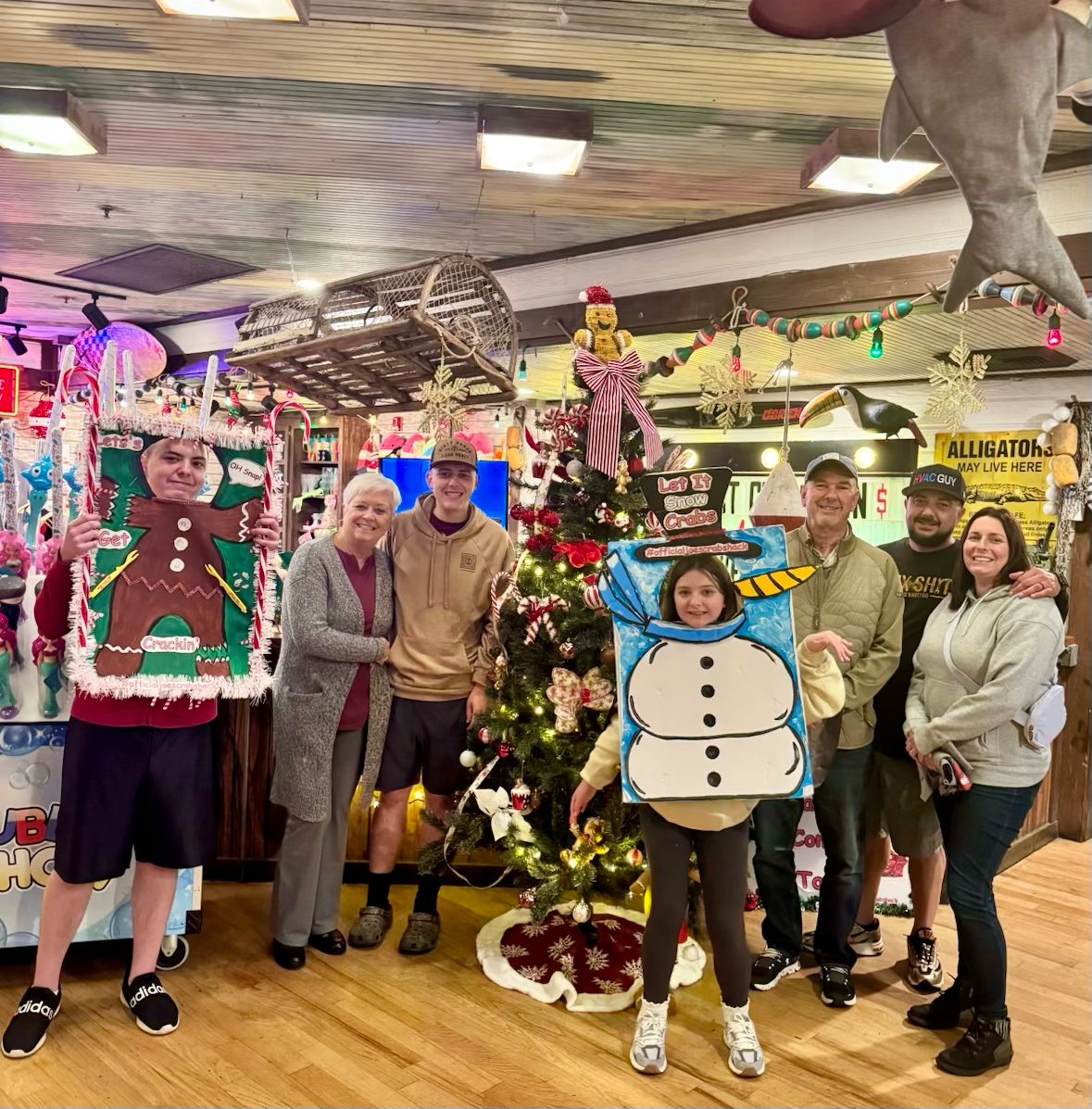 Merry Crabsmas from all of us at Joe's! 🦀🎄⁣
⁣
Make us a part of your holiday tradition and join us for a seafoodie feast the whole family will love!