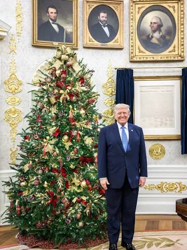 erictrumpfan1's tweet image. Simply the best President ever — President Trump! 🇺🇸🦅🎄
Delivering wins, strength, and America First like no one else.
Merry Christmas to the GOAT! ❤️
Who’s agreeing today? Drop a 🔥 and tag a patriot!
#MAGA #Trump2025 #BestPresidentEver