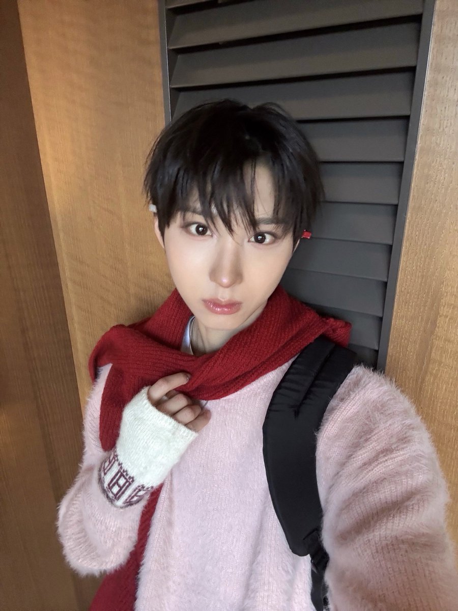 koriandjuwang's tweet image. 주왕이 가요대전 셀카 ❤️🩷
하이라이터 진짜 예뻐,,