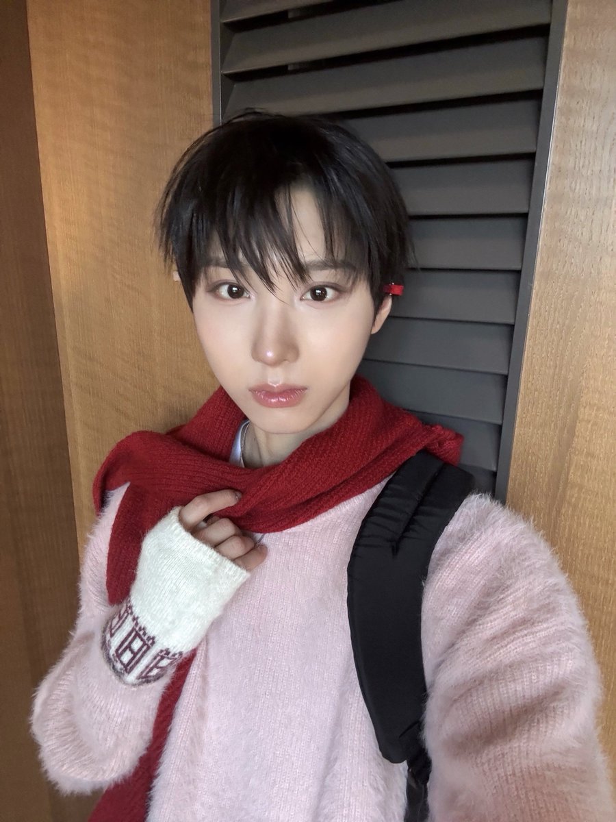 koriandjuwang's tweet image. 주왕이 가요대전 셀카 ❤️🩷
하이라이터 진짜 예뻐,,