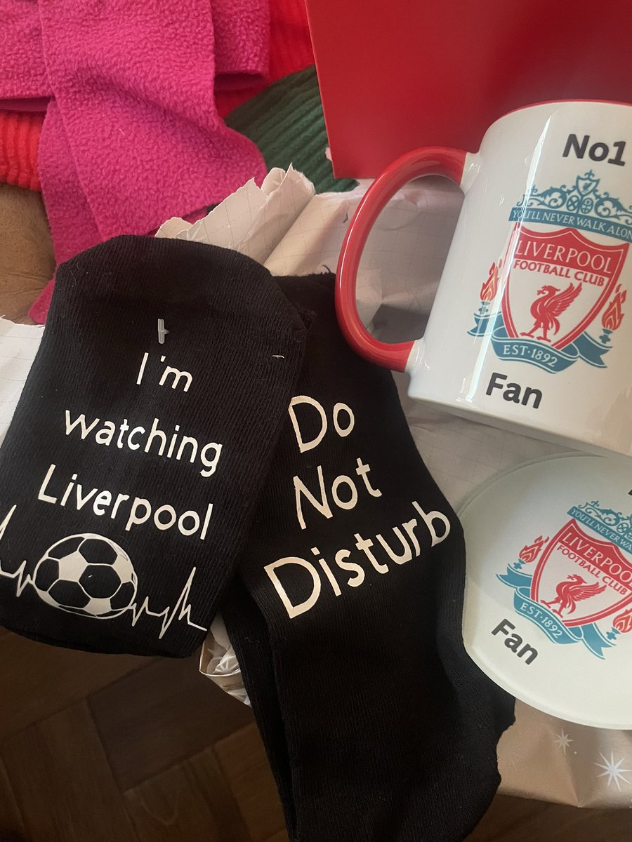 _Ep19_'s tweet photo. Liverpool socks- nans pulled through🙏🏼 https://t.co/myMzvNBlVo
