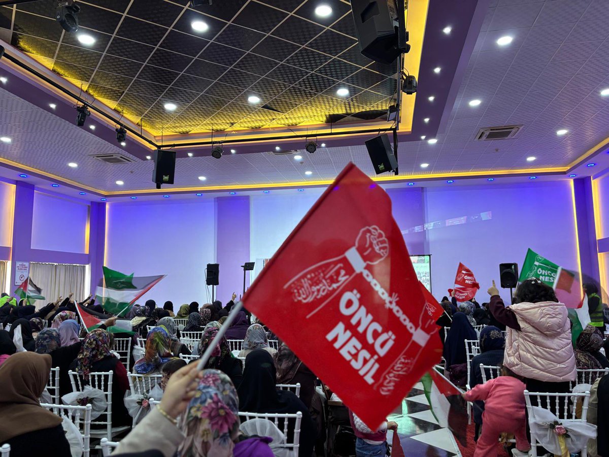 semrakuytul's tweet photo. Karaisalıdaki konferansımız güzel geçti elhamdülillah. Organizasyonda emeği geçenlerden ve güzel bir katılım sağlayan hanım kardeşlerimizden Allah razı olsun..

Rabbim faaliyetlerimizi ümmetimizin uyanışına vesile eylesin.

#FurkanKonferansları
#KaraisalıKonferansı
@furkanhareketi