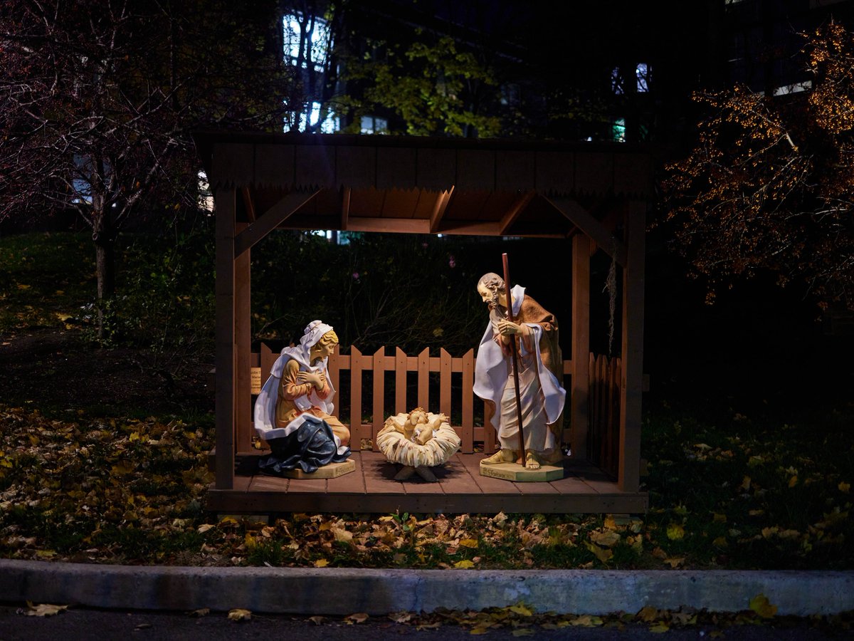 From all of us at Fordham, Merry Christmas! 🎄✝️