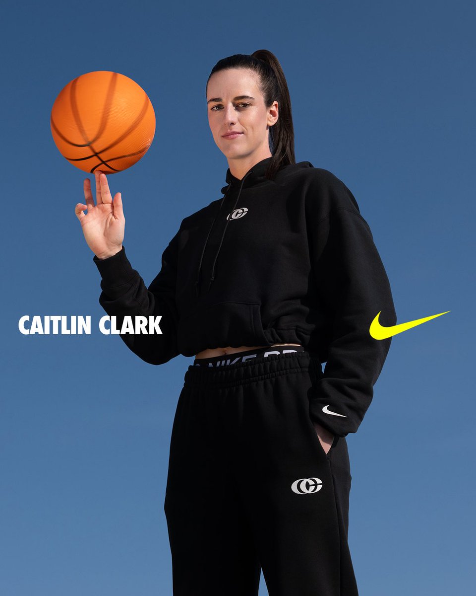 nicekicks's tweet image. Nike unveils Caitlin Clark’s new “From Anywhere” commercial ✔️

Travis Scott, Jason &amp;amp; Travis Kelce, Michael Che, and Lisa Bluder all make cameos 🌟