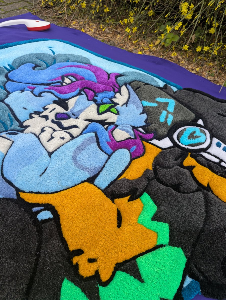 🧶 Orbit's tufting madness 🧶 tweet media