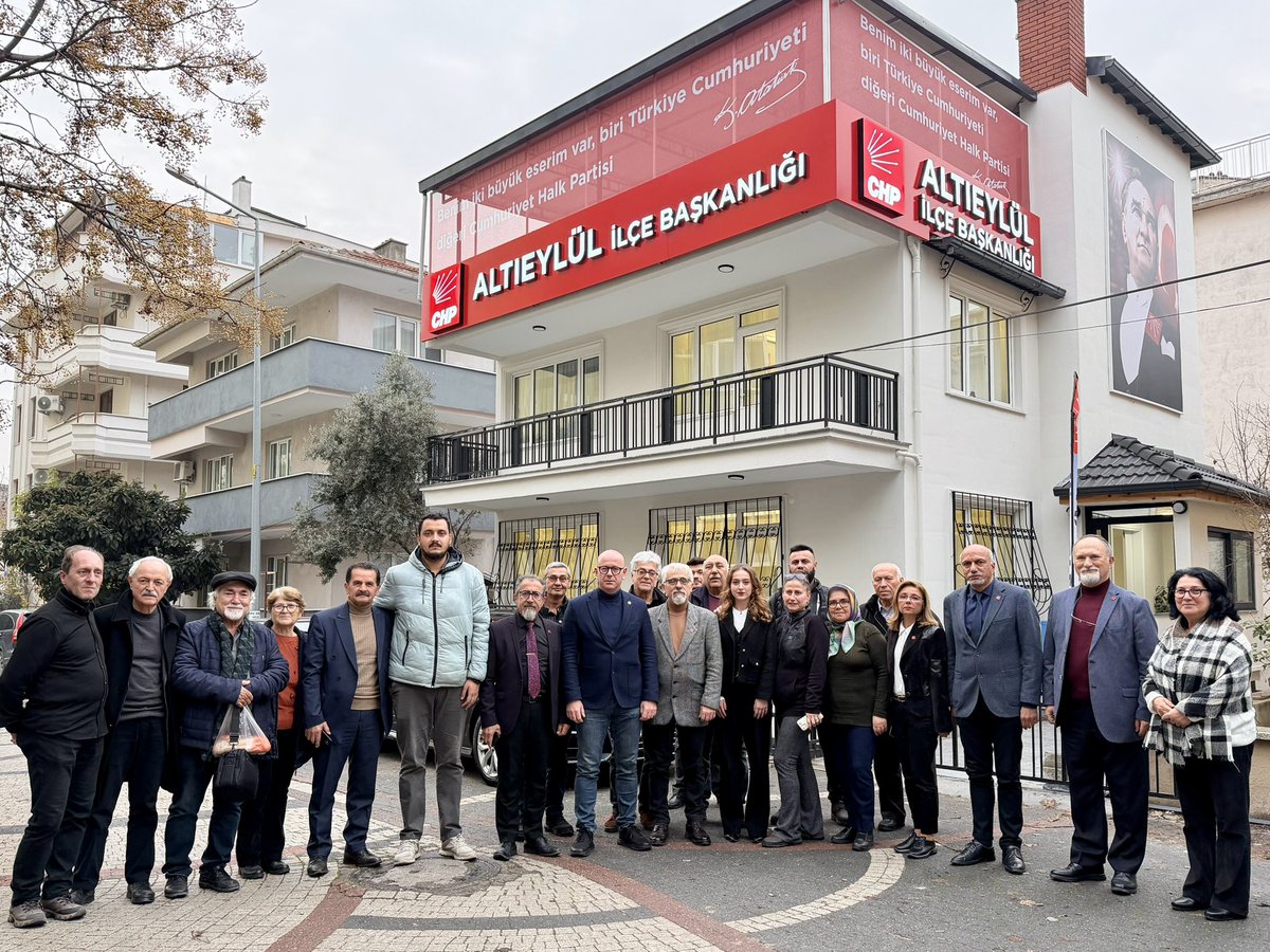 📌 CHP Karesi İlçe Başkanlığımızı ve CHP Altıeylül İlçe Başkanlığımızı ziyaret ederek örgütümüzle bir araya geldik.

Ülke ve yerel gündeme ilişkin değerlendirmelerde bulunduk, örgütlü mücadelemizi güçlendirecek görüş alışverişlerimizi paylaştık.

Karesi İlçe Başkanımız Yücel