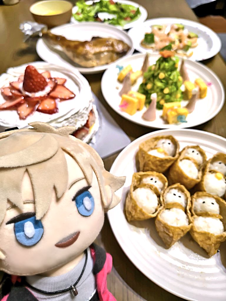 the_niten's tweet photo. 🍗🍰 https://t.co/ujyZHtOHAg