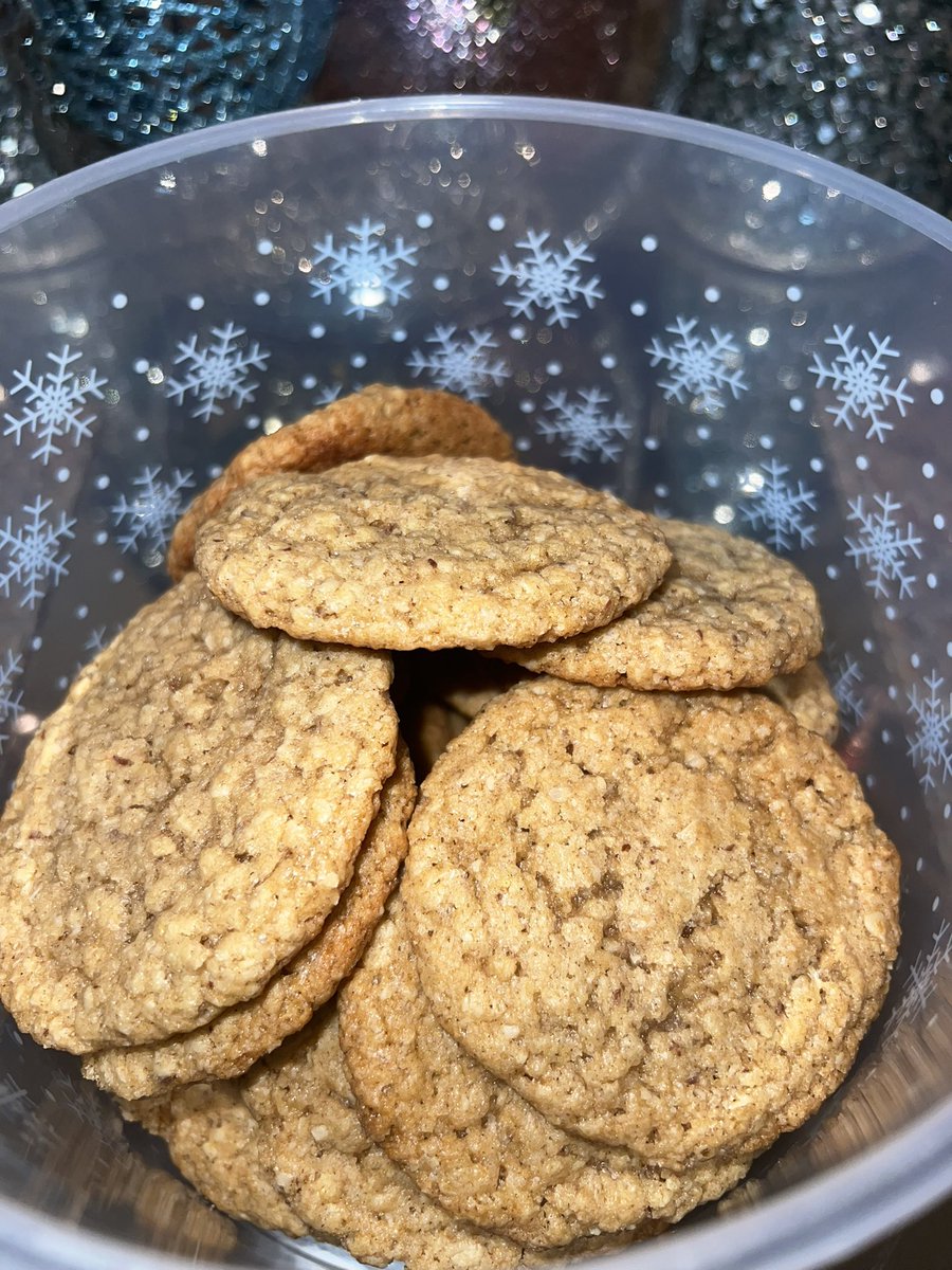 SowSweets tweet media