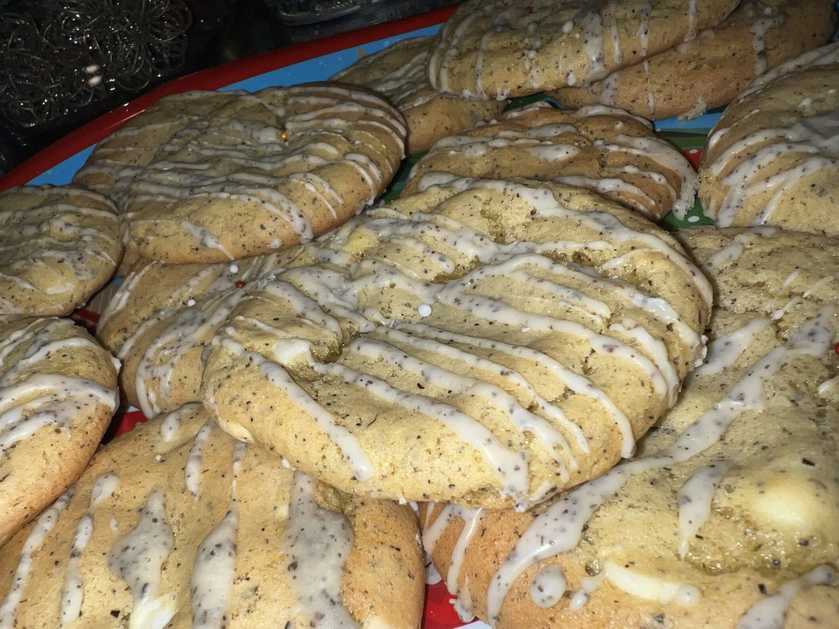 SowSweets tweet media