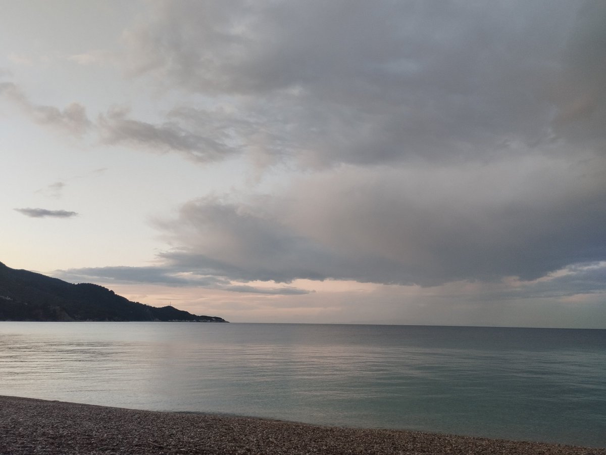 VagMircia's tweet image. Χρόνια πολλά με Υγεία και ηρεμία σε όλους!!