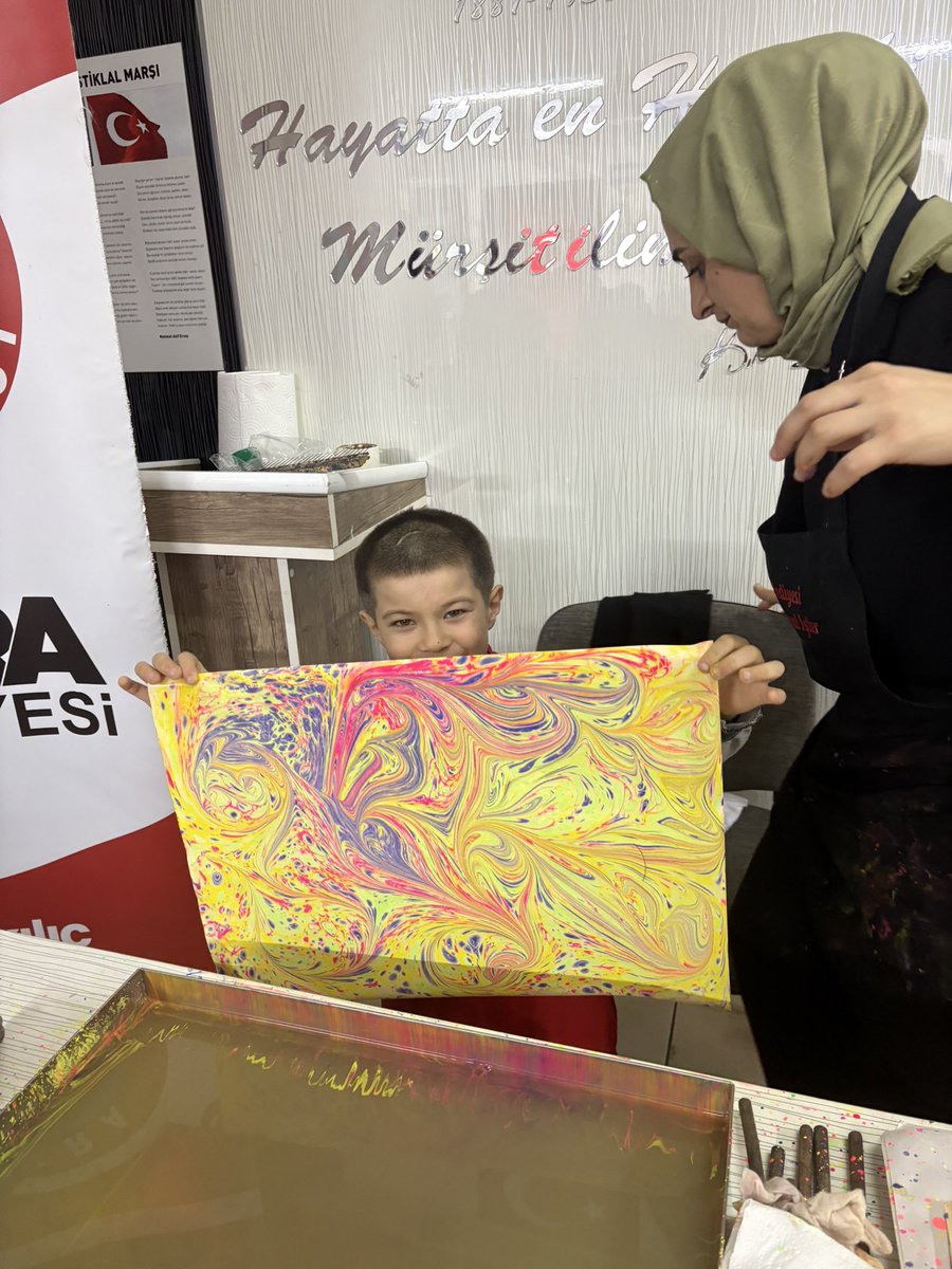Belediyemizin Kültür,Sanat Sosyal İşler Müdürlüğü tarafından okulumuzda gerçekleştirdiği Ebru Sanatı Workshop projesinden.Belediyemize çok teşekkür ederiz <a href="/samsunmem/">Samsun İl Milli Eğitim Müdürlüğü</a> <a href="/Bafrabldtr/">Bafra Belediyesi</a> <a href="/BafraMem/">BafraMem</a> <a href="/mehmetdegermenc/">Mehmet Değermenci</a> <a href="/HfzullahKOCAMAN/">🇹🇷H.KOCAMAN🇹🇷</a>