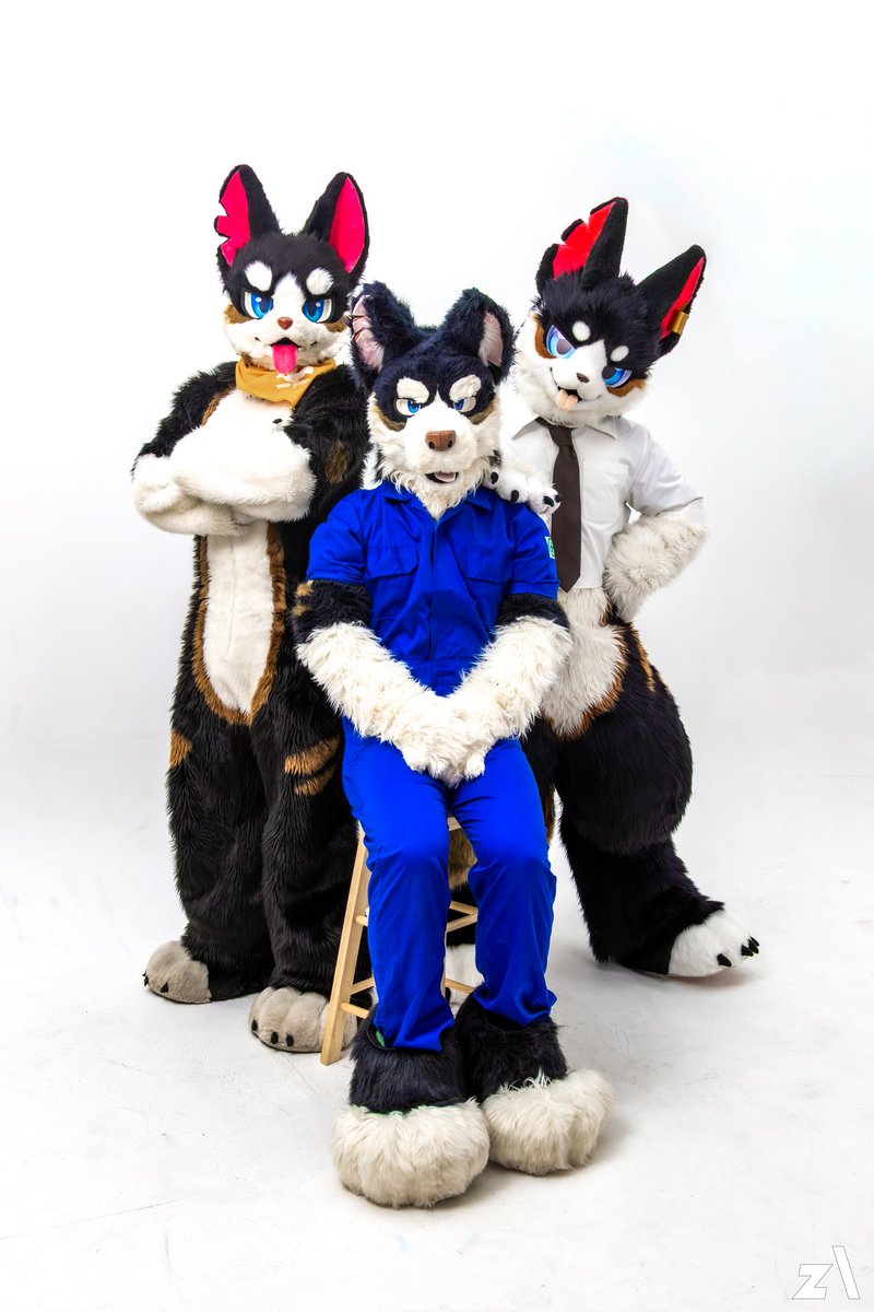 Bobchaaaa's tweet image. #FursuitFriday
#Fursuit
오늘은 쉴드 데뷔 7주년입니다!!
7주년을 맞아 쉴드 가족사진을 찍어 봤어요. 다들 너무 예쁘죠?