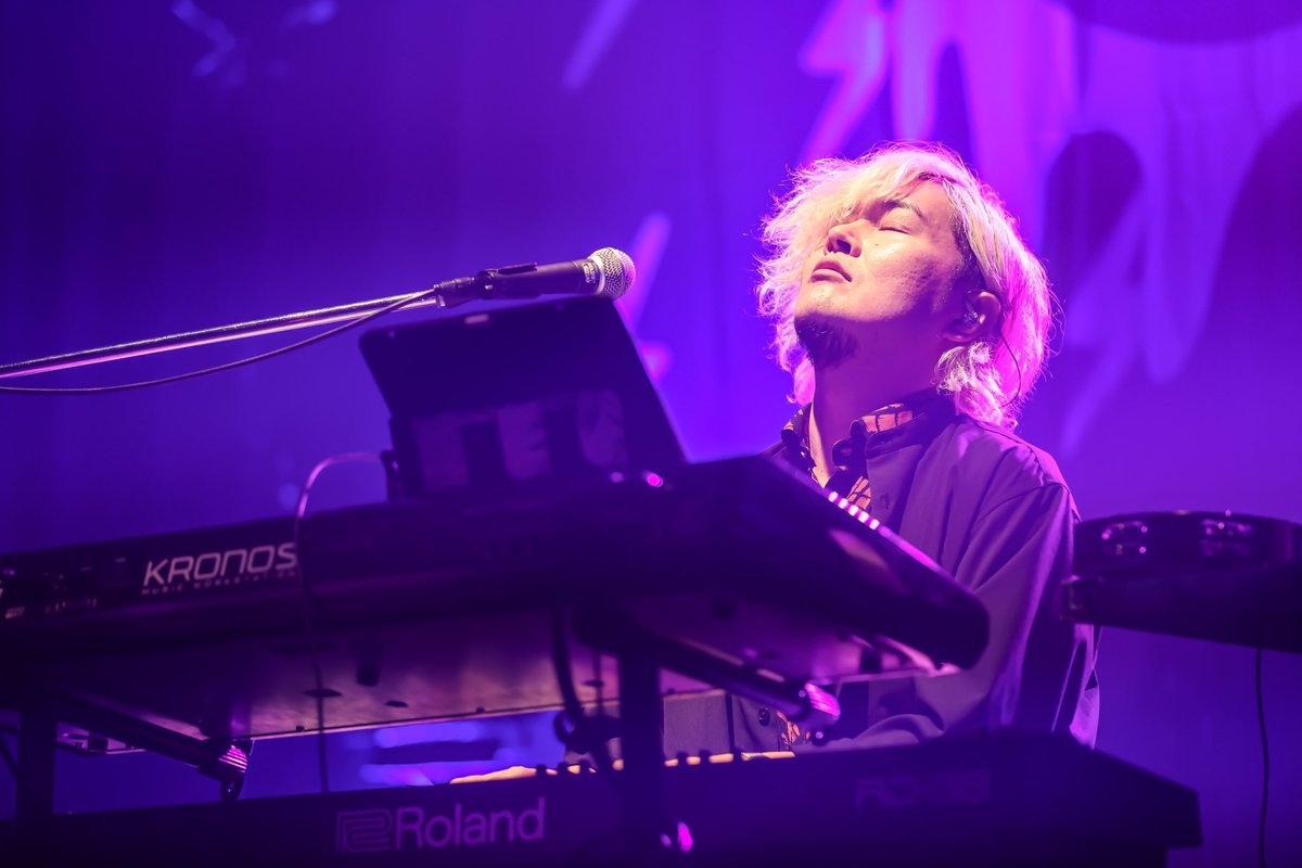 LIFE GOES ON KAZUMI 諸星和己 今日は、諸星和己さんの、KAZUMI MOROHOSHI Pin,K 30th anniversary X