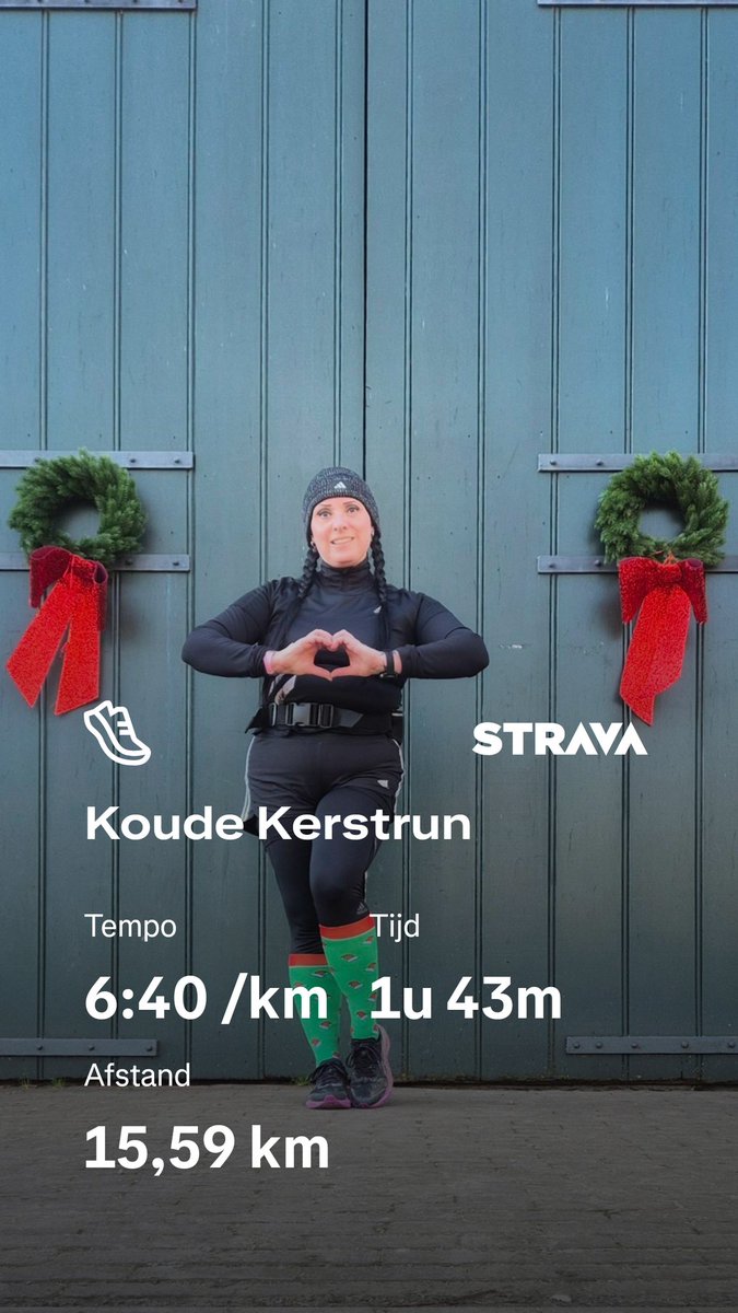ladyelisav82's tweet photo. @loopmaatjes @hardloopvriend
Fijne Kerst! 🎄✨️ 

#ikloophard #hardlopen #running #runningjourney #runnerslife

Bekijk mijn hardloopsessie op Strava: https://t.co/0RlvVuIpAR https://t.co/mSYY1uXBYb