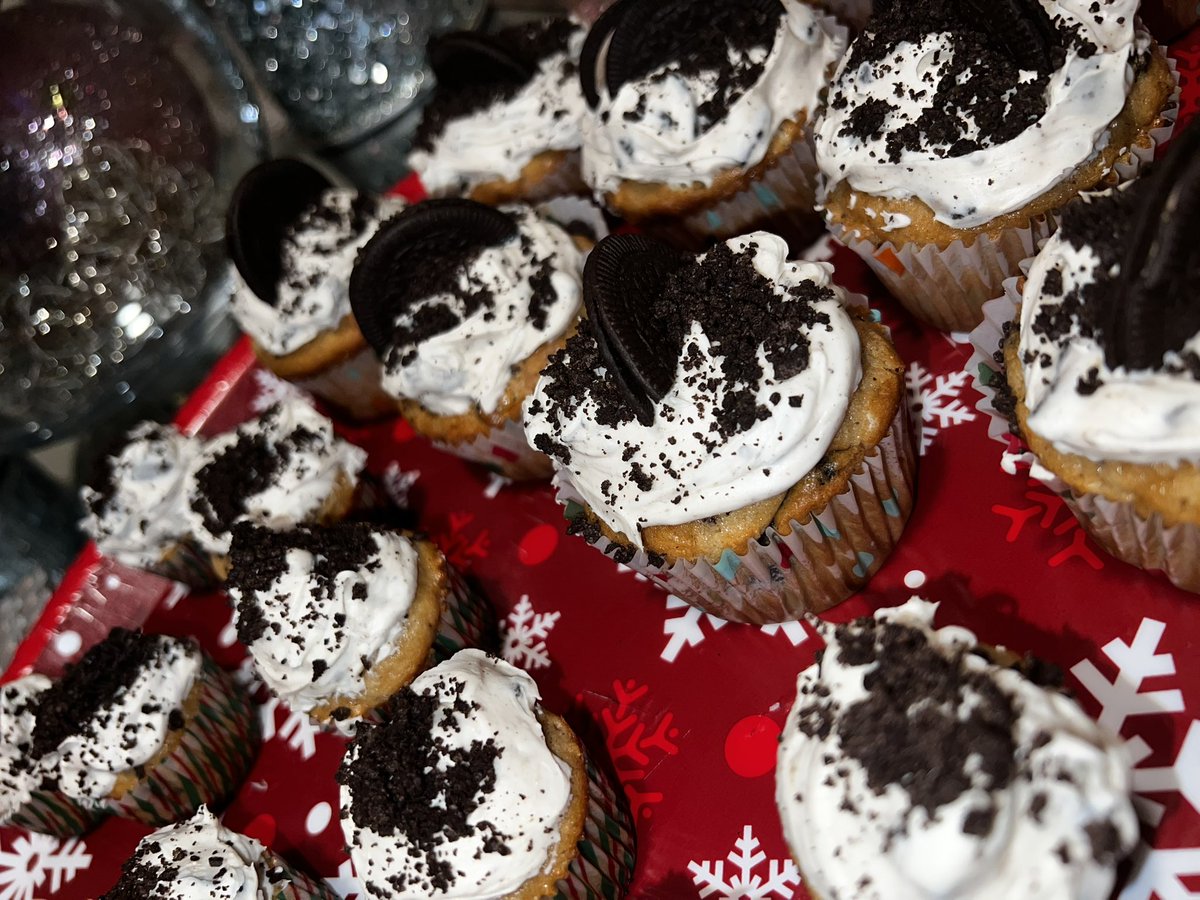 SowSweets tweet media