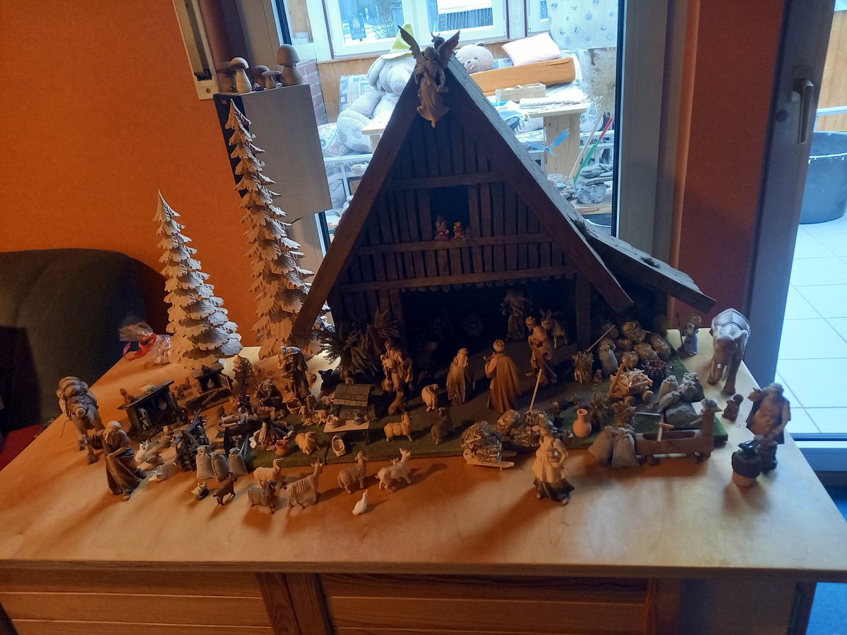 Ich wünsche Euch allen Frohe harmonische Weihnachtstage.