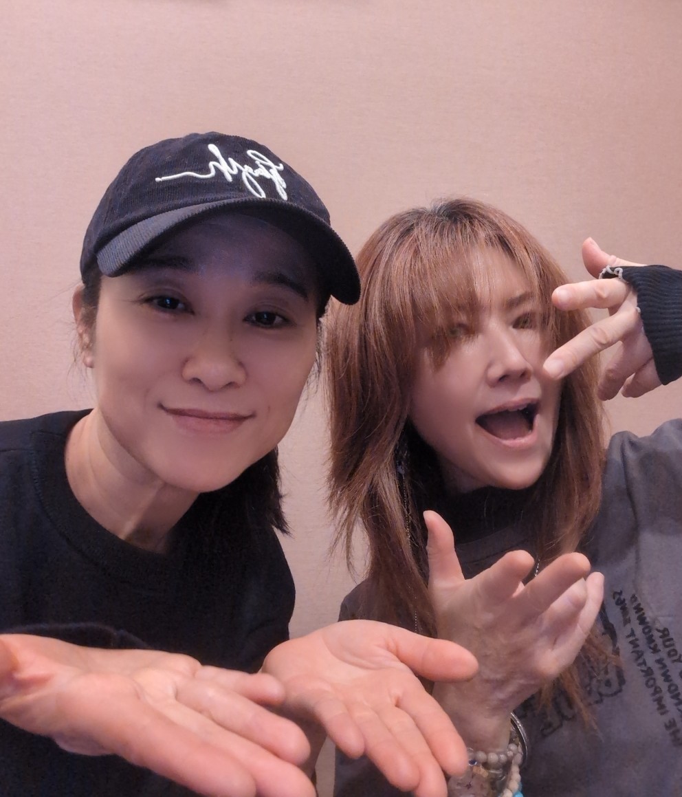 warock_info's tweet image. 本日の
 #ZOOCO と  #Rio
は、
ZOOCOスタジオで、ワロックフェス
強化練✌️✌️

あんな曲！？選んじゃったから、やるしかないっ٩( 🔥ω🔥 )و

カバーすると、
ご本人のスゴさ、に
驚愕な2人(笑)