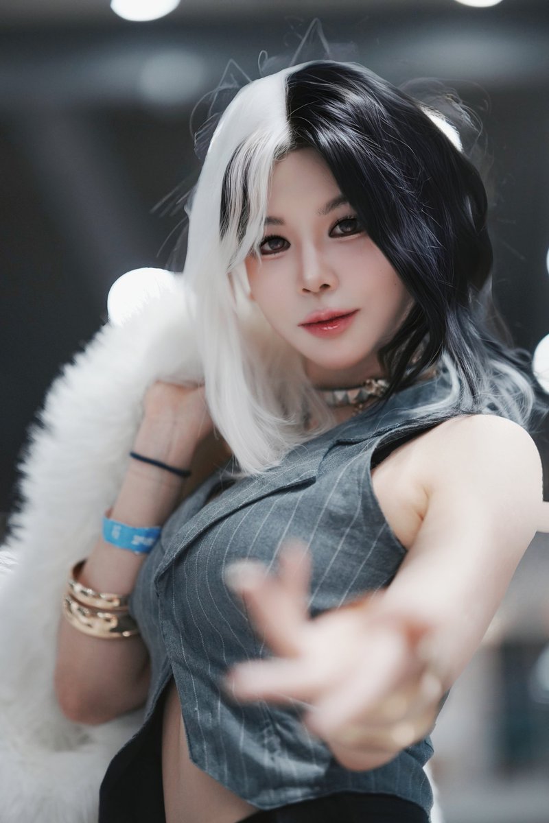 [승리의 여신: 니케 - 로산나]
M. 헤라 님 (<a href="/hera_cos_1009/">헤라🌹</a>)
P. <a href="/kindarong/">긴대롱</a>