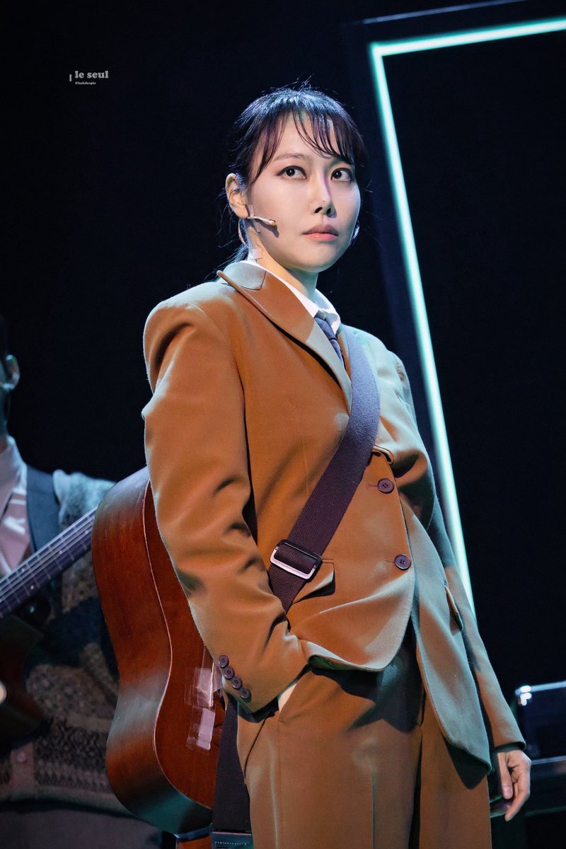 251225 미드나잇 액터뮤지션 스콜
그날이 찾아왔어

#여은 비지터

다음 문은 어딜지