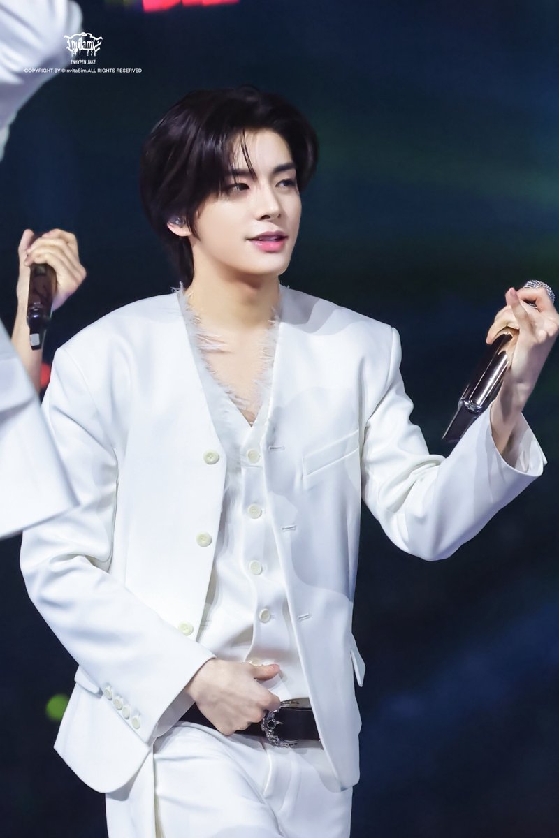 InvitaSim_Jake's tweet image. 251225
#JAKE #제이크 #심재윤
#ENHYPEN_JAKE
#엔하이픈 #ENHYPEN