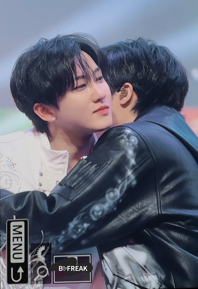 BFREAK0811's tweet image. 251225 w/ #MARK 

#StrayKids #스트레이키즈 #スキズ 
#Changbin #창빈 #チャンビン