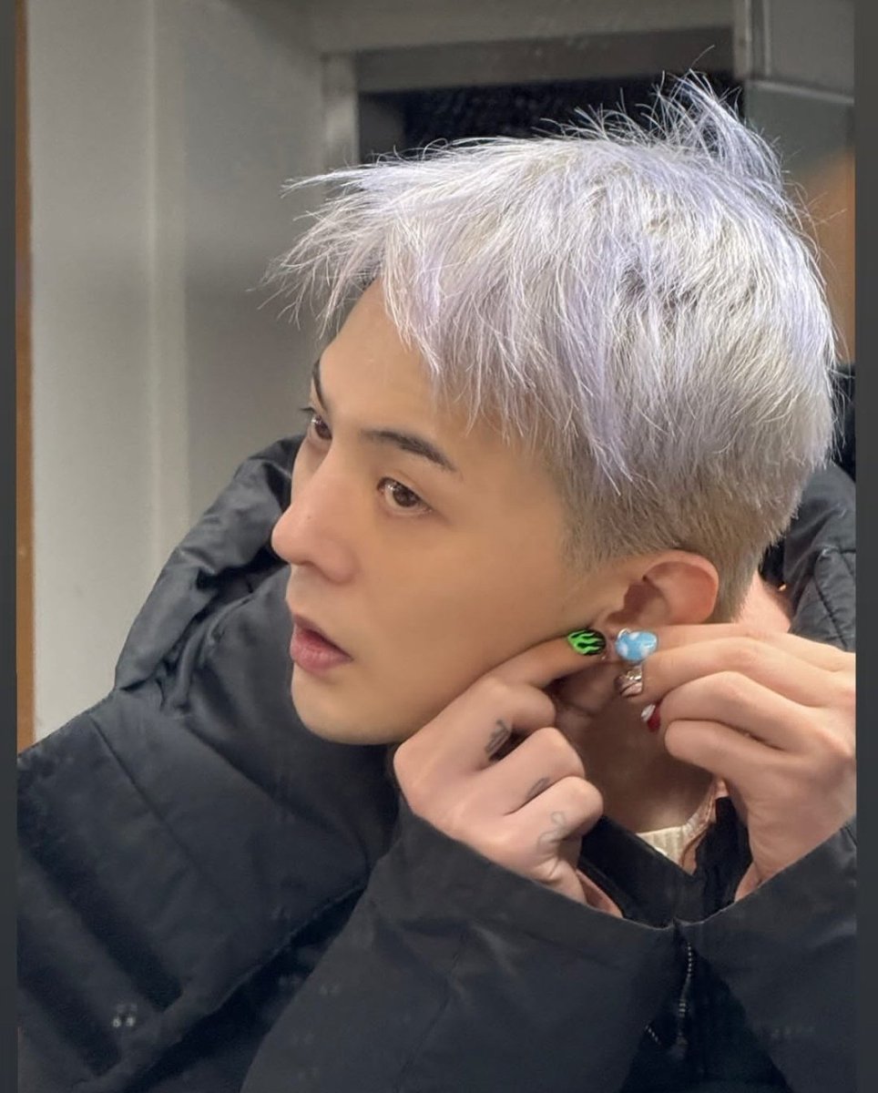 1plus0neis_GD2's tweet photo. #빅뱅_트친소 
복귀?기념 트친소입니더
학생빂이고 3뱅이에요
맘찍하시면 걸러서 찾아갈게용 https://t.co/7sDKH3CT8e