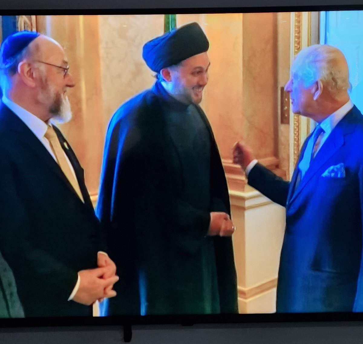 Con_Tomlinson's tweet image. King Charles used his Christmas message to gush about Islam, Judaism, Hinduism, and the "diversity of our communities".

He appealed to the Boomer mythology about the Second World War and "our values" to overcome "division at home".

Give it a rest, it's Christmas. Today is about…