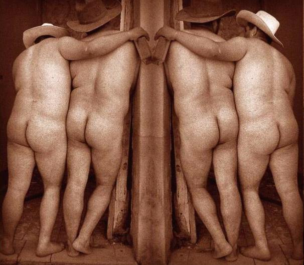 CasadoBt's tweet photo. #daddy #daddygay #daddybear #bear #cub #gaycub #gaytrucker #chatcamioneros #camionero #trailero #tirci 🔞
🚚🍑🍆🍼💦 = @CasadoBt 🔃 https://t.co/tE2CCafYlo