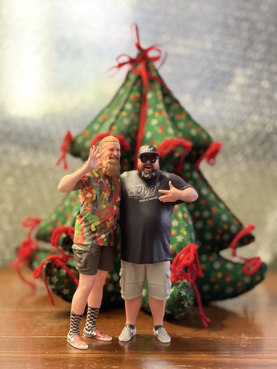 2000inch's tweet image. From all of us here at Dave &amp;amp; Ethan’s 2000” Weird Al Podcast, wishing you and yours a very Merry Christmas and a Happy Thursday!🎄