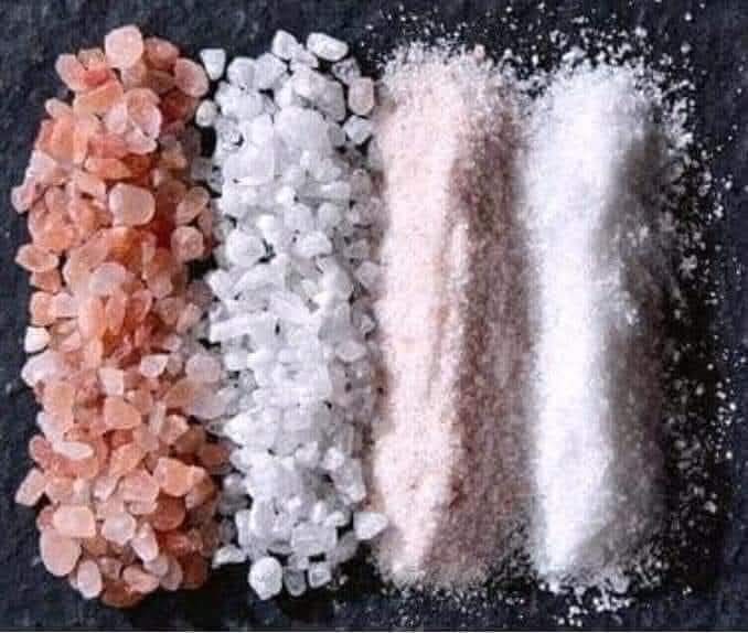 TUZ NEDEN DOKTOR KONTROLÜNDE YASAK ?

Çünkü bir toplum doğal tuz yerse sağlıklı olur..

Bunun için tuz yasak..

Doğal tuz nedir ? 
Zengin sodyum içeren bir mineraldir..

Aslında doktorların bilmediği veya bildiği halde söylemeyi unuttuğu şey şudur..