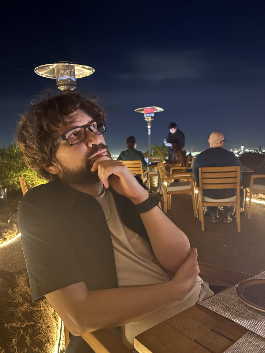 Merry Christmas, my children.
  ❄️  ❄️  ❄️